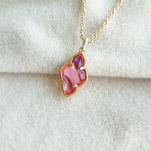 Kendra Scott Framed Abbie Light Burgundy Necklace Gold